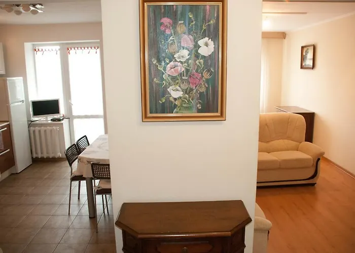 Apartment On Akademika Lazarenka 48A